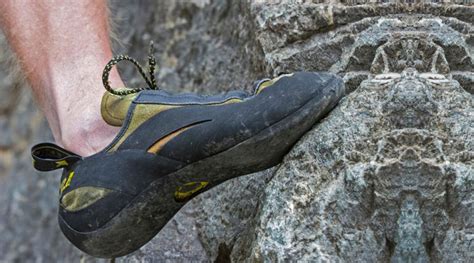 How Much Do Climbing Shoes Stretch: Unraveling the Elastic Mysteries of Footwear